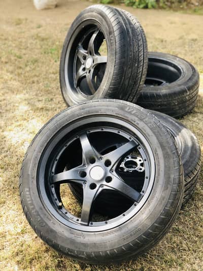 17 inches beautiful rims and michelin tyres