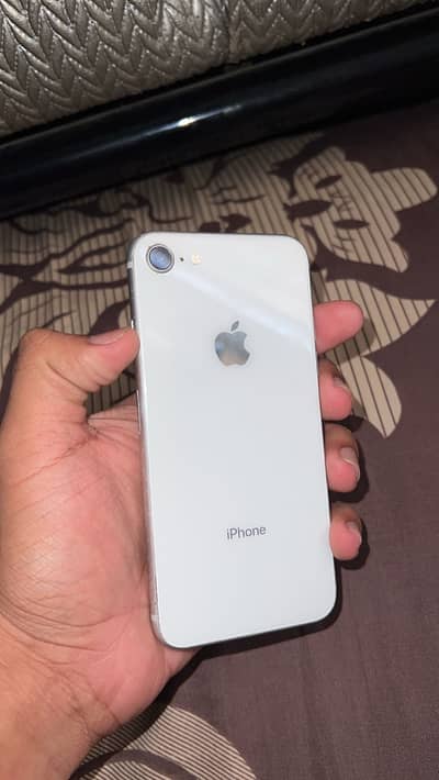 Apple iPhone 8