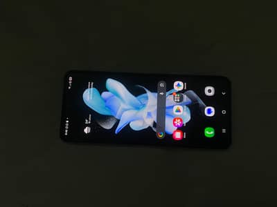Samsung Mobile Z Flip 4 | 256