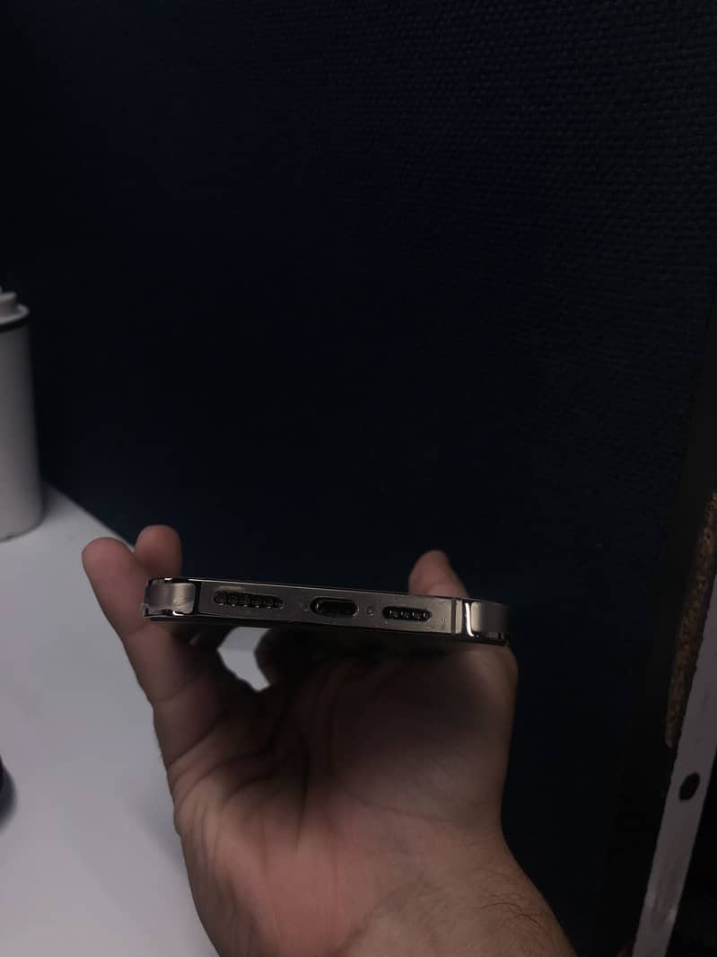 Apple iPhone 14 Pro Max 5