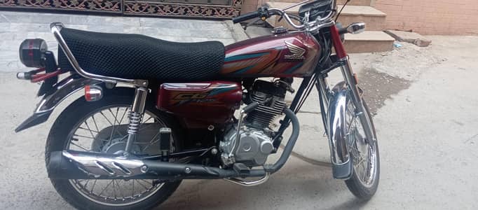 Honda 125 Available for Sale | Neat & Excellent condition
