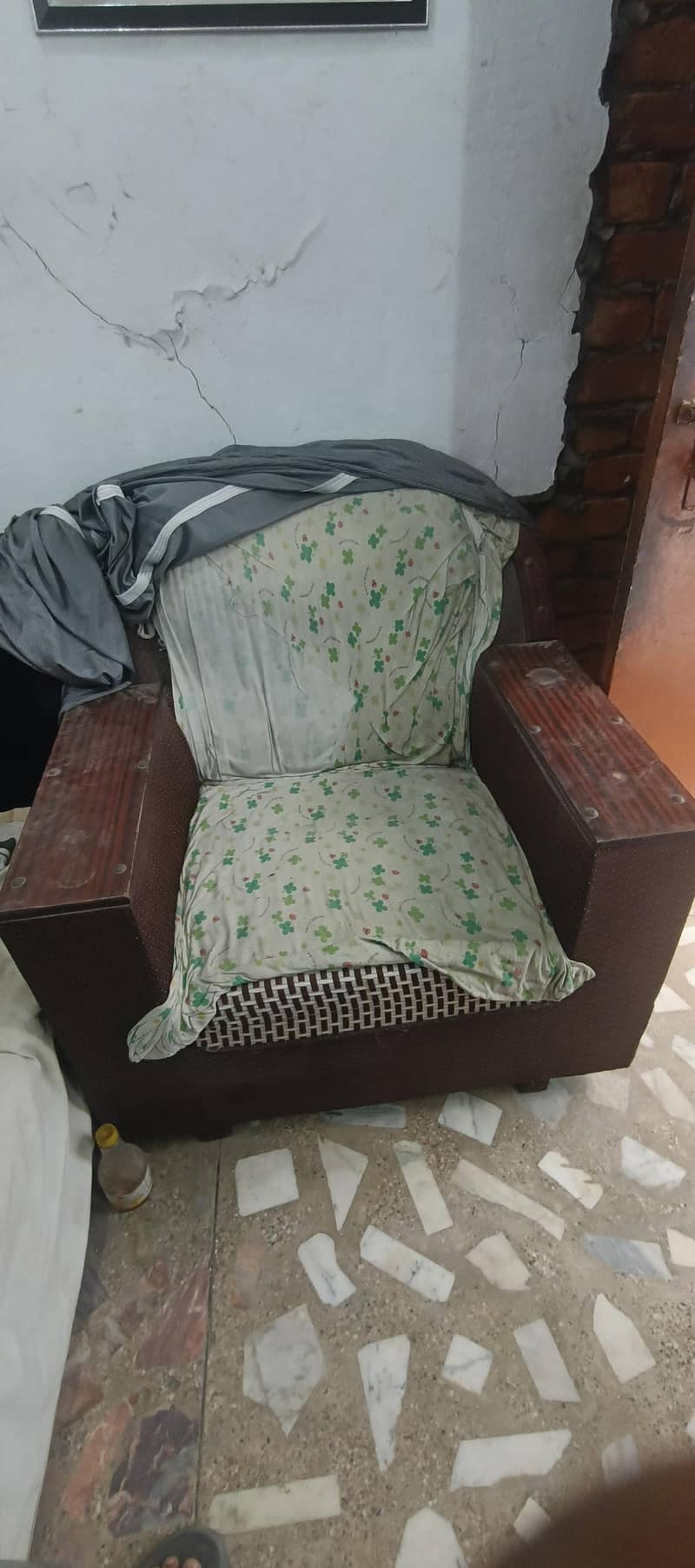 sofa set 0