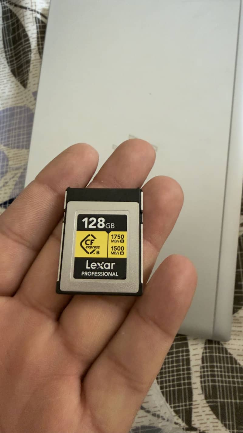 Camera CF memory Card 0