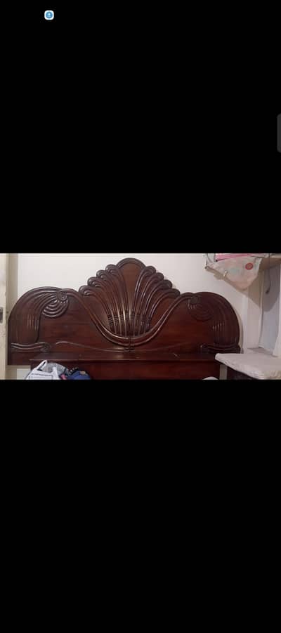King Size Bed Bilkul Saaf Condition hy