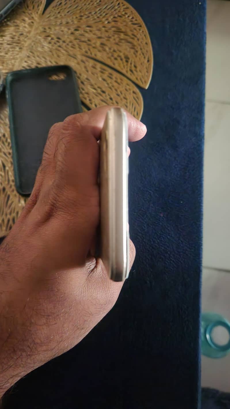 OPPO A57 2