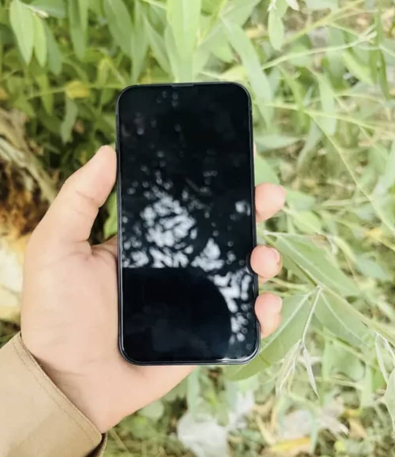Iphone 13 3