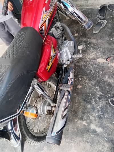 united 125 Best condition 25/10/25 ki he urgent need Cash