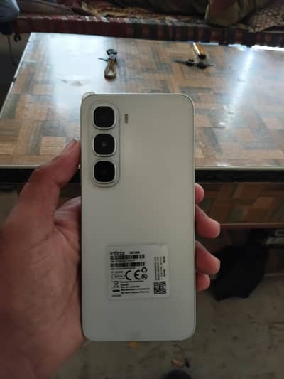 Infinix hot 60i 6/128