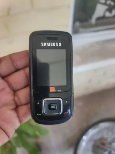 Samsung E1360B antique