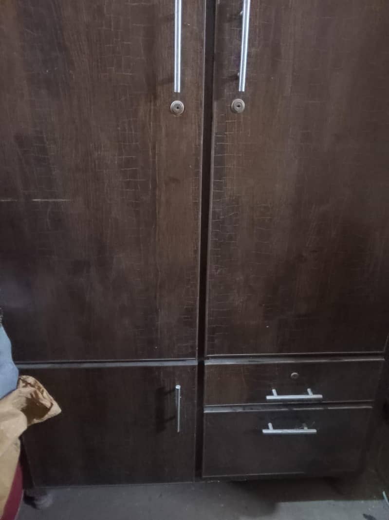 wardrobes 0