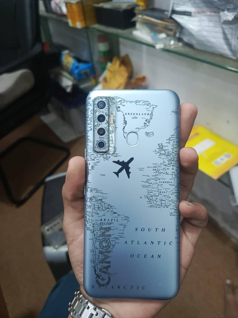 Tecno Camon 17 1