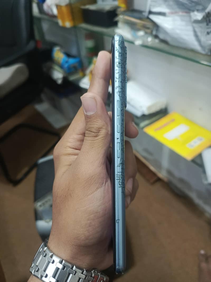 Tecno Camon 17 6