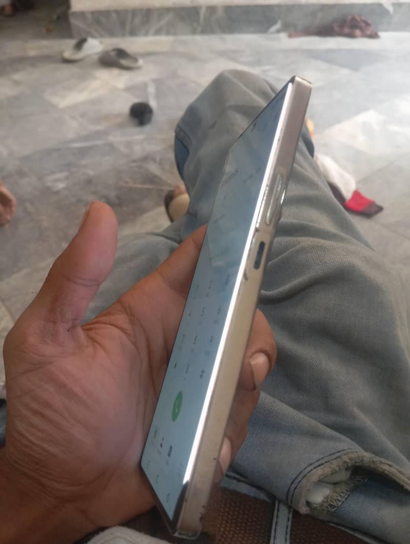 Infinix Note 40 4