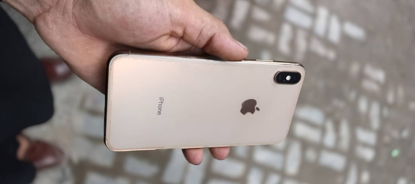Apple iPhone XS Max 2