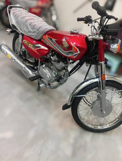 *HONDA CG125 2027 - CLASSIC EDITION