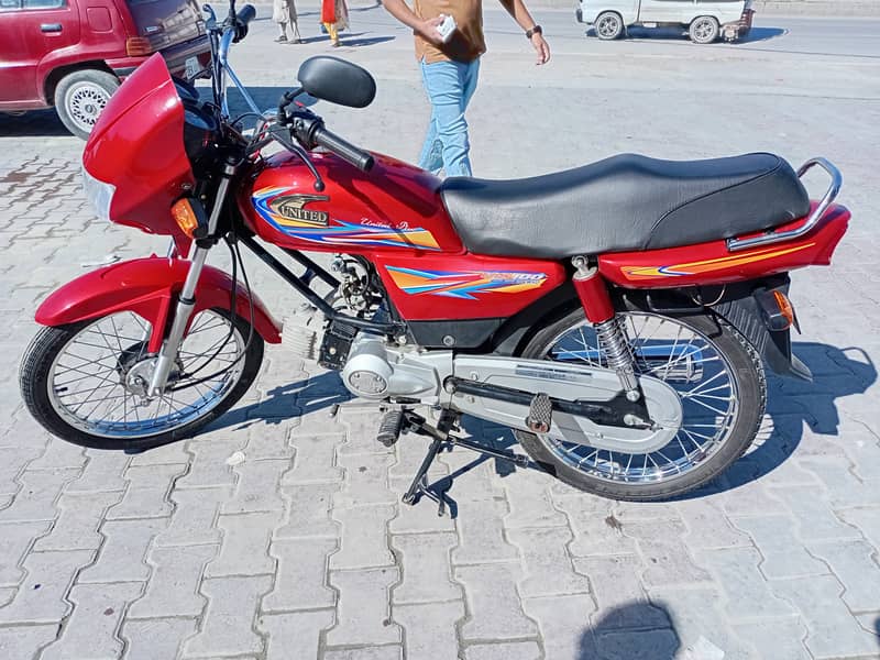 UNITED - 100CC 3