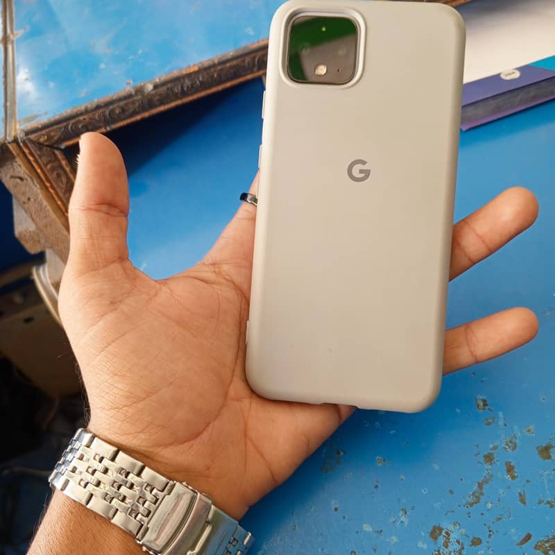 Google Pixel 4 3