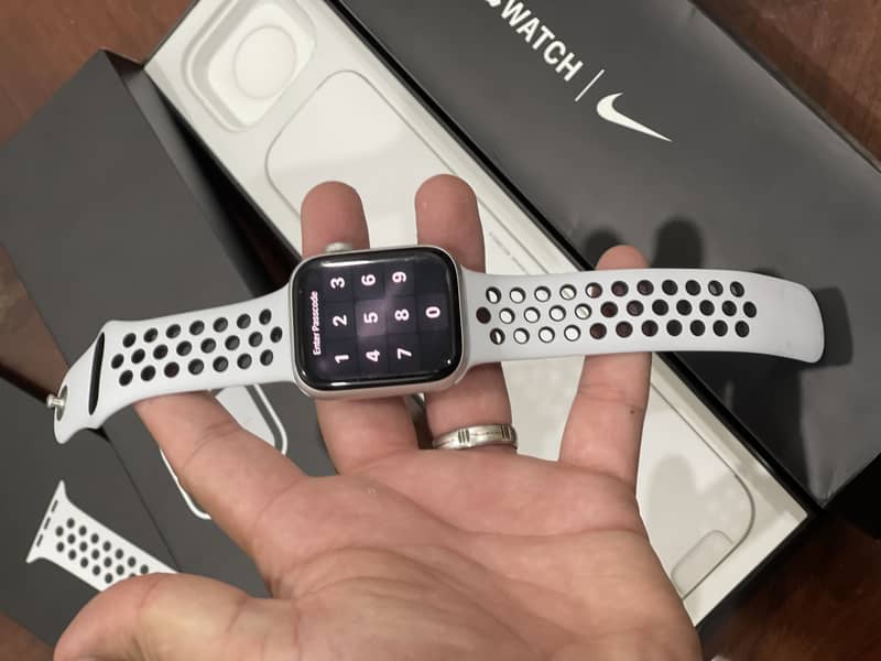 Apple watch 0