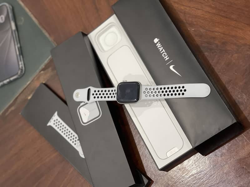 Apple watch 2