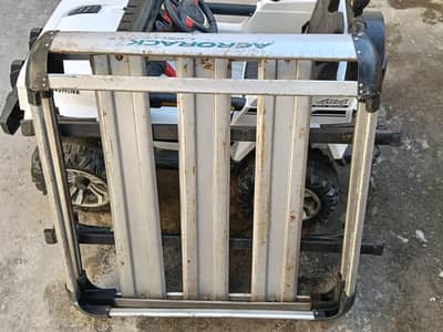 Aerorack Light aluminum roof carrier