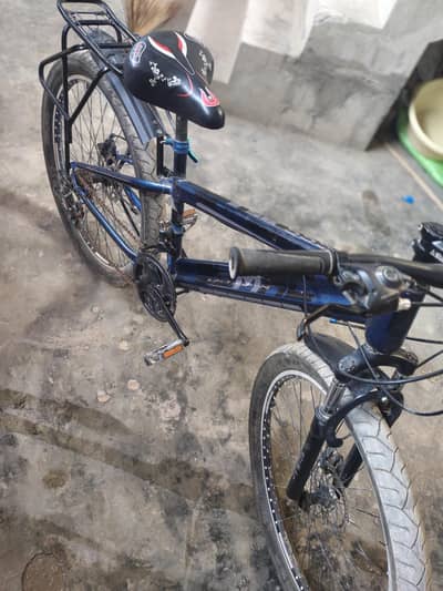 Clean and Well-Maintained Bicycle For Sale