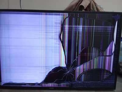 Samsung 40 Inch LED TV - Panel Broken - For Parts - Model 40A6AU0VK
