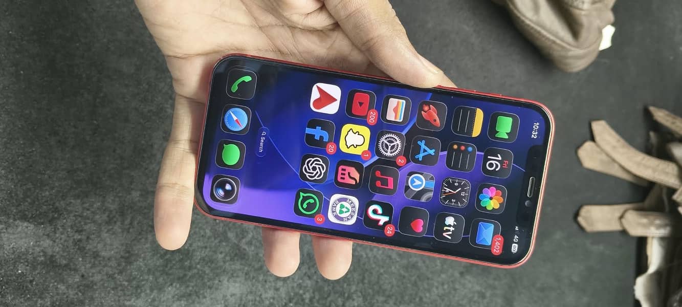 Apple iPhone 12 7