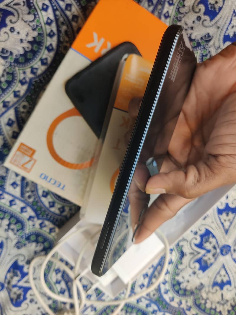 Tecno Spark 9T 4