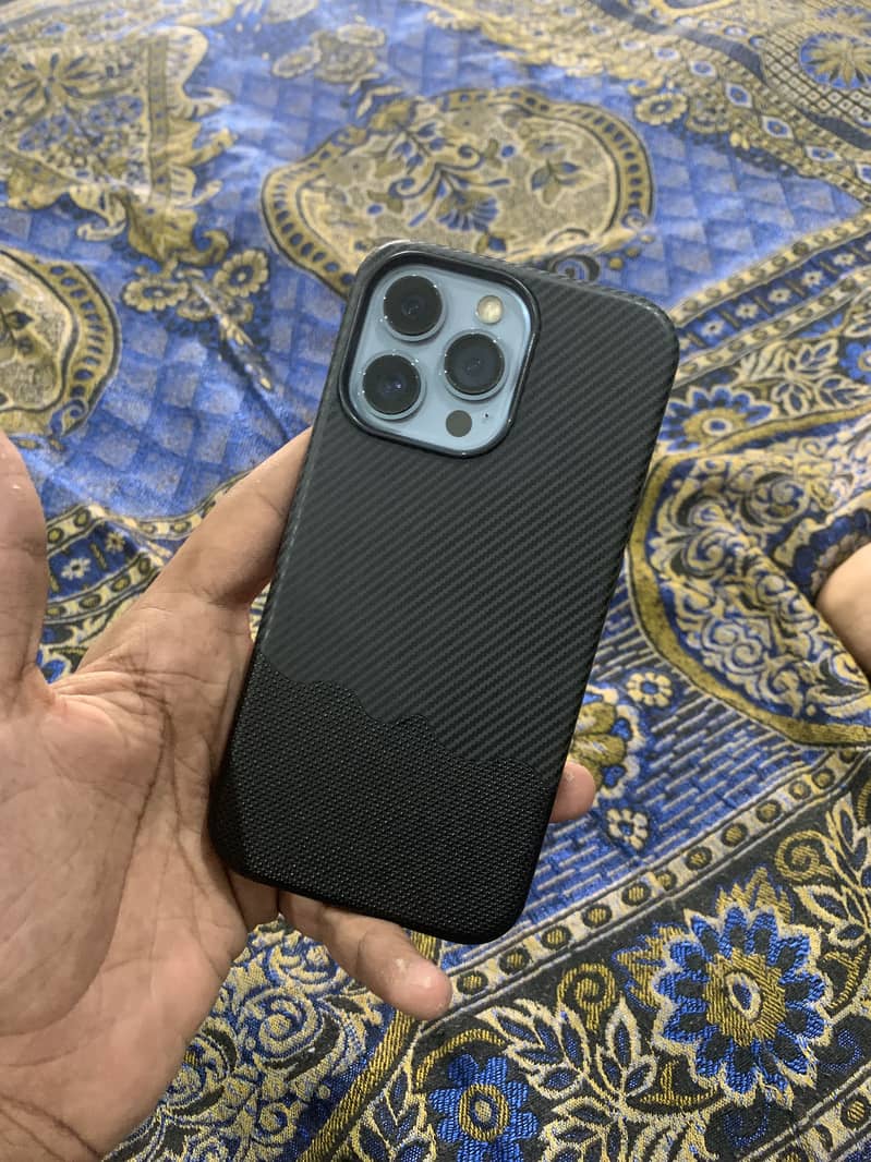 Apple iPhone 13 Pro 0