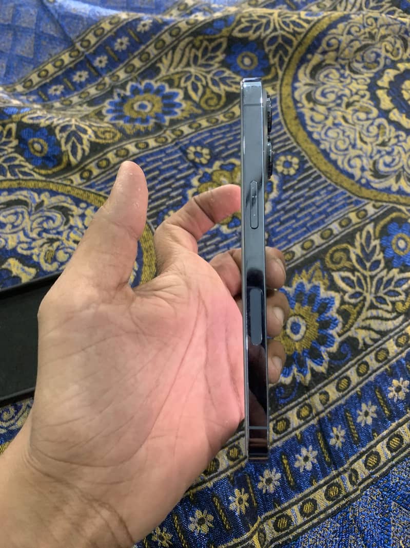 Apple iPhone 13 Pro 5