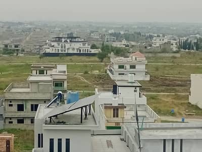 E-18 Health Enclave Islamabad Corner Commercial Plot On 100 Feet Double Road