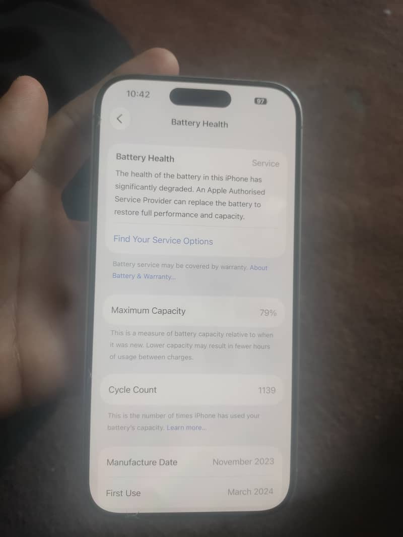 Apple iPhone 15 Pro 0