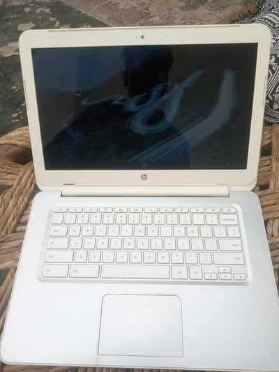 Chrome book HP Urgent sale