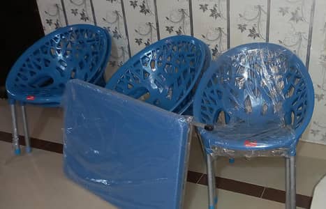Lawn Chairs with table