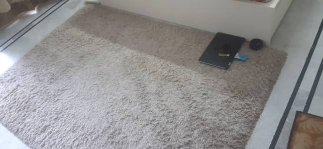 rug and dressing table for sale