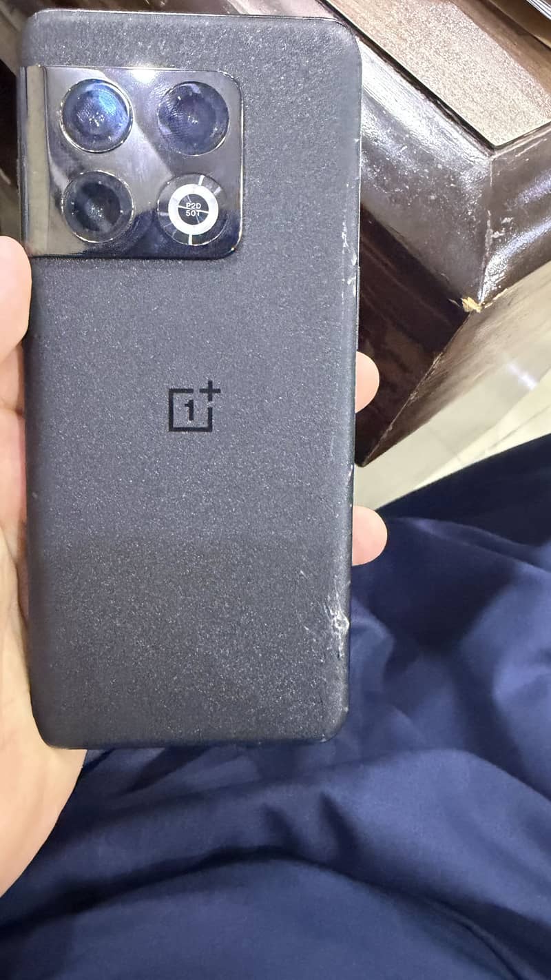One Plus 10 Pro 6