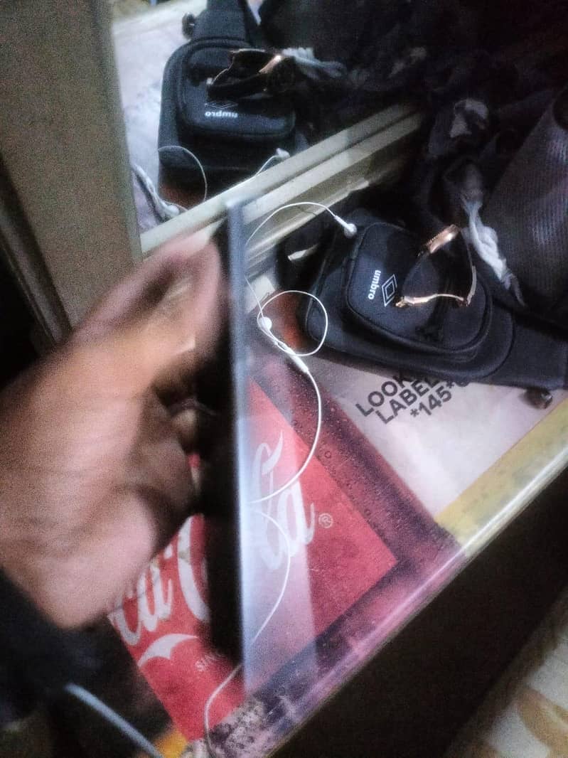 Tecno CAMON 40 Pro 1