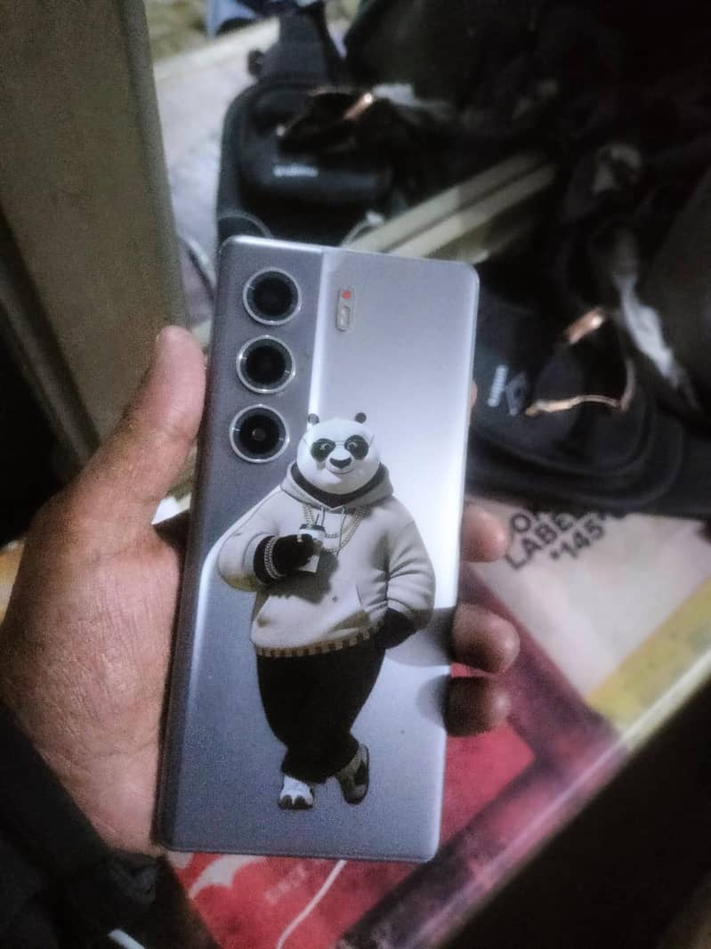 Tecno CAMON 40 Pro 3