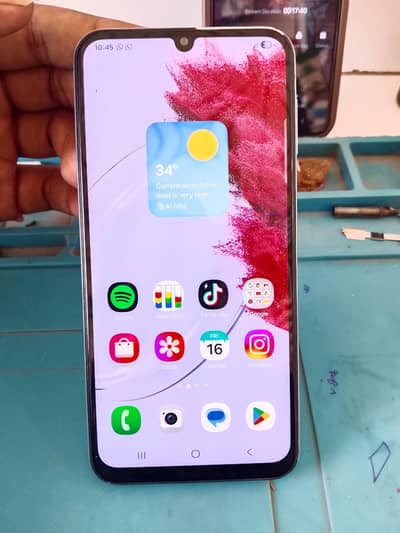 Samsung Mobile M34
