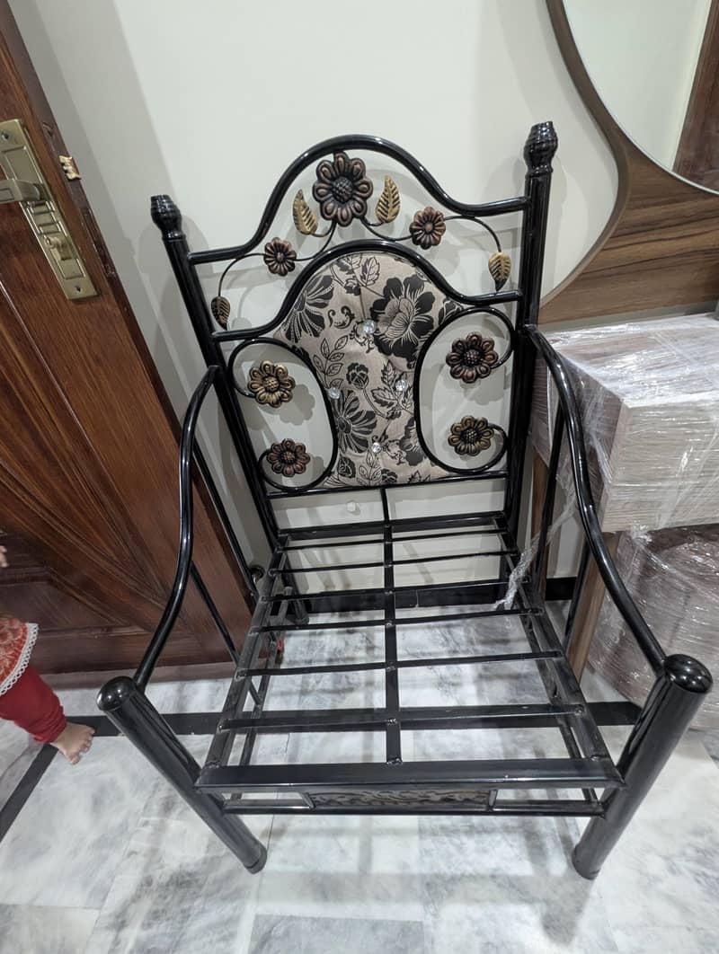 Metallic Sofa Set 0