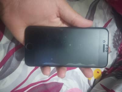 Apple iPhone SE