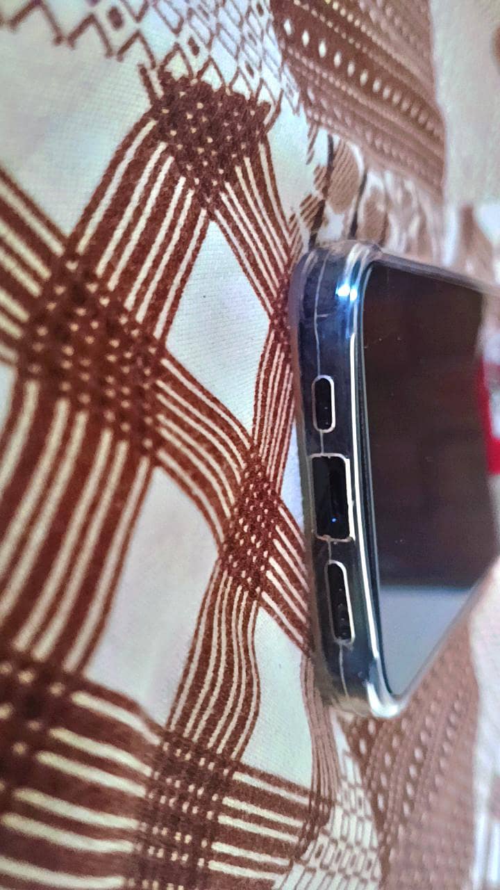 Apple iPhone 14 Pro 3