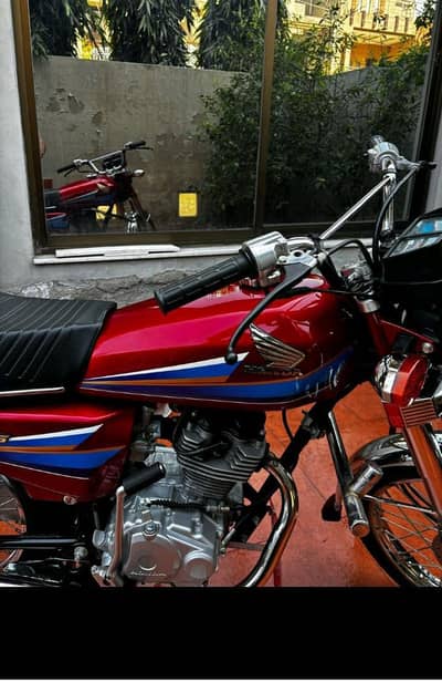 Honda 125cc urgent for sale model 2006/0310/1115/923