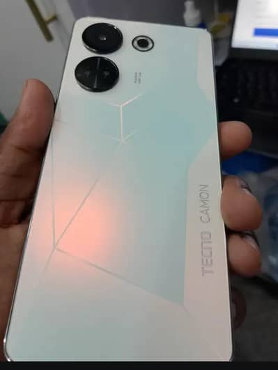 Tecno CAMON 20