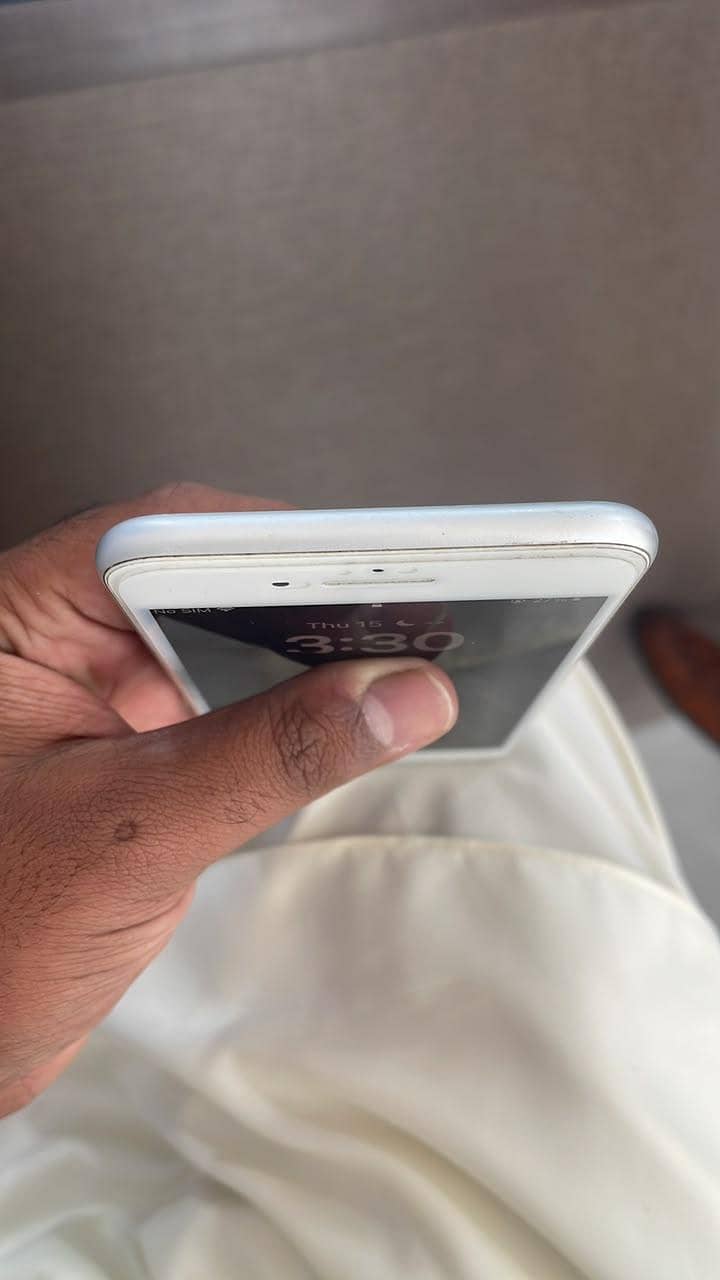Apple iPhone 8 Plus 2