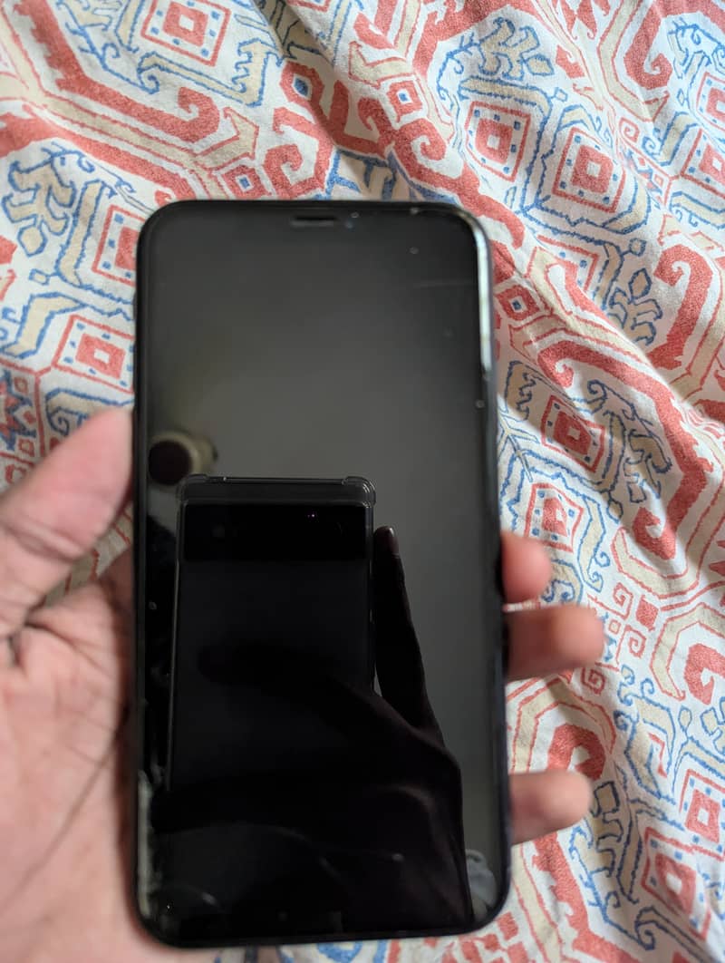 Apple iPhone XR 6