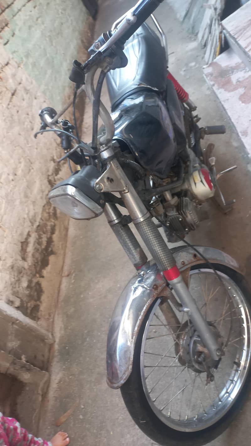 United 100cc 1