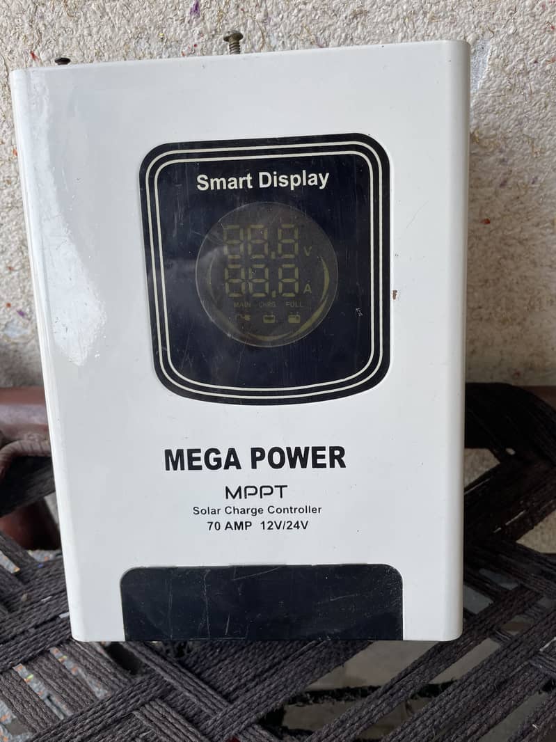 MPPT CHARGE CONTROLLERS 65A 1