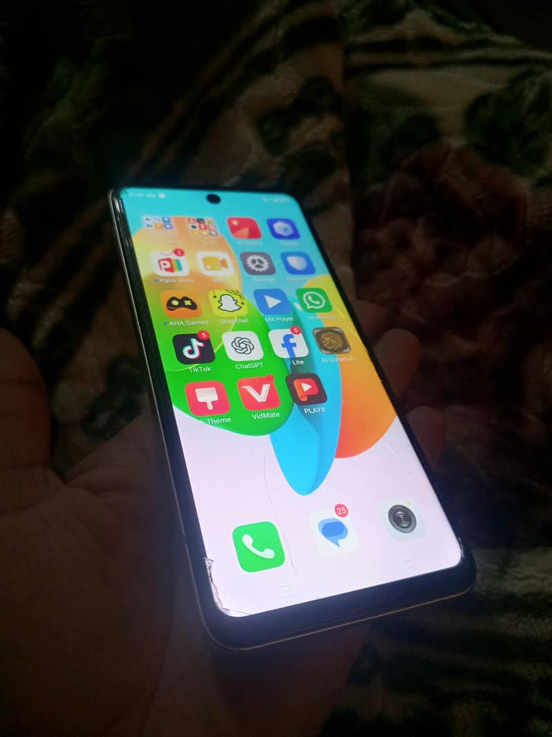 Tecno Spark 20C 8