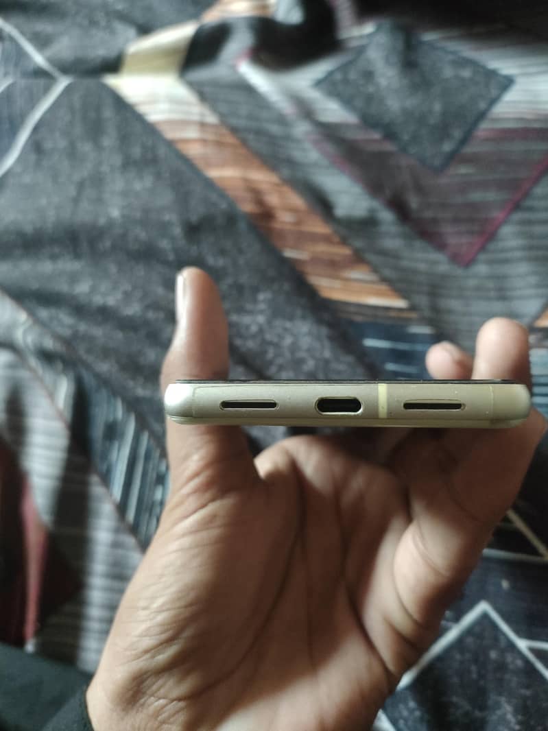 Google Pixel 7 6